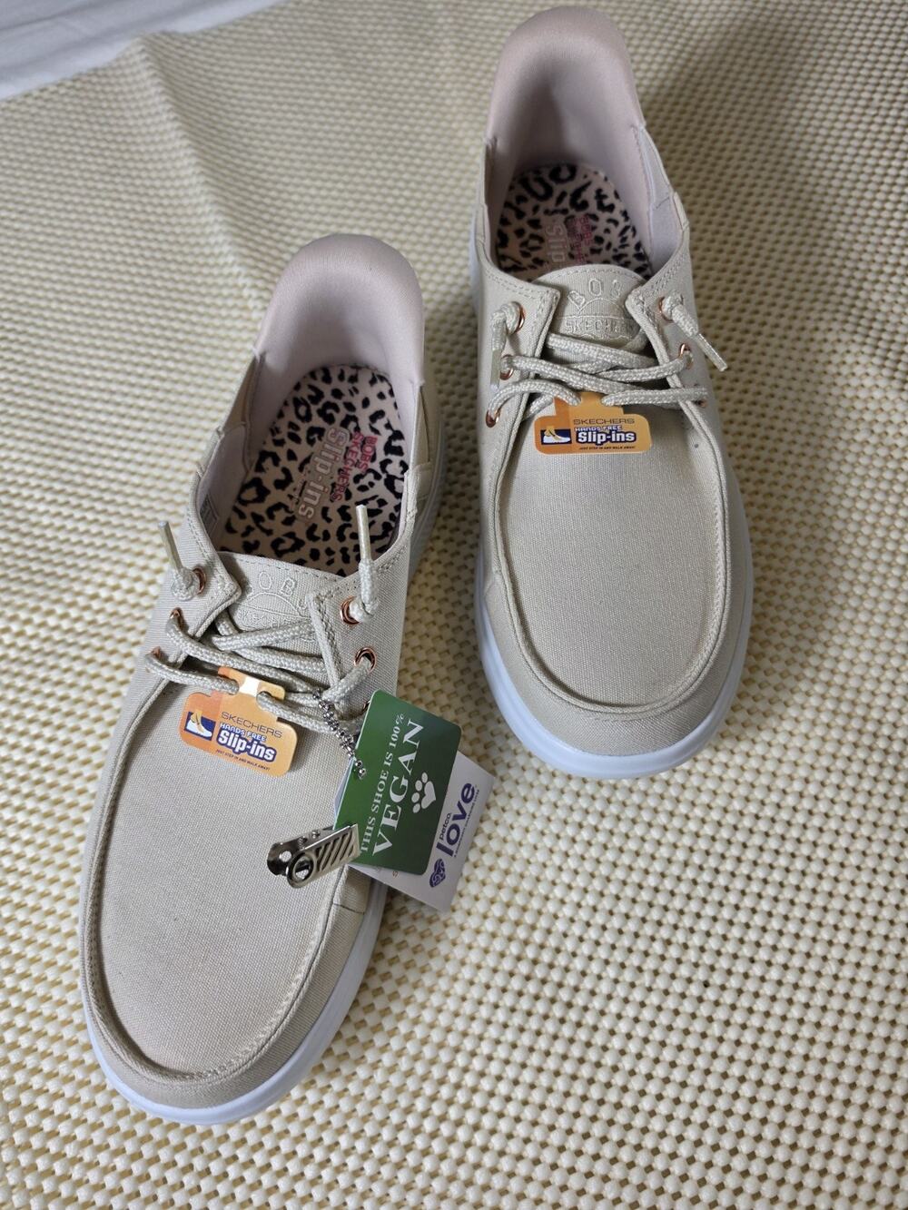 BOBS Skipper Skechers Vegan Natural Color Women's Shoe Size 9.5